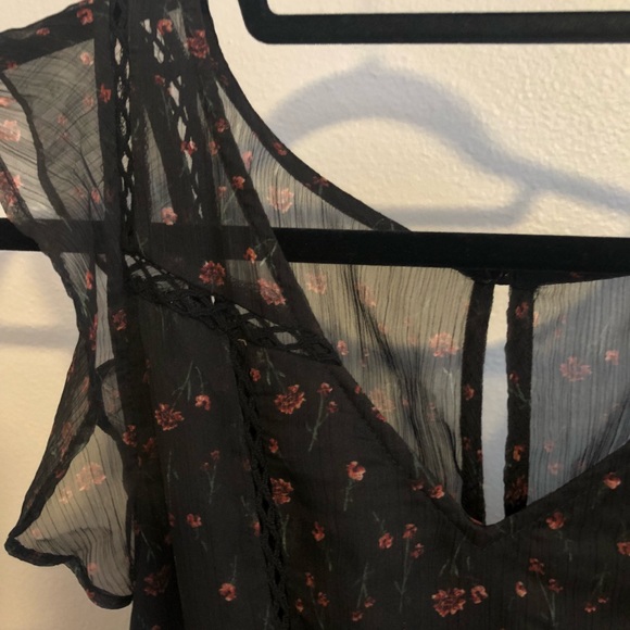 BB Dakota Dress - Picture 4 of 7